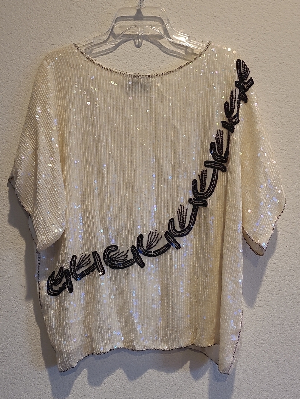 J.L.B. SILK Ivory Sequin Embellished Women's Top w/Black Beaded Accent Size 2x